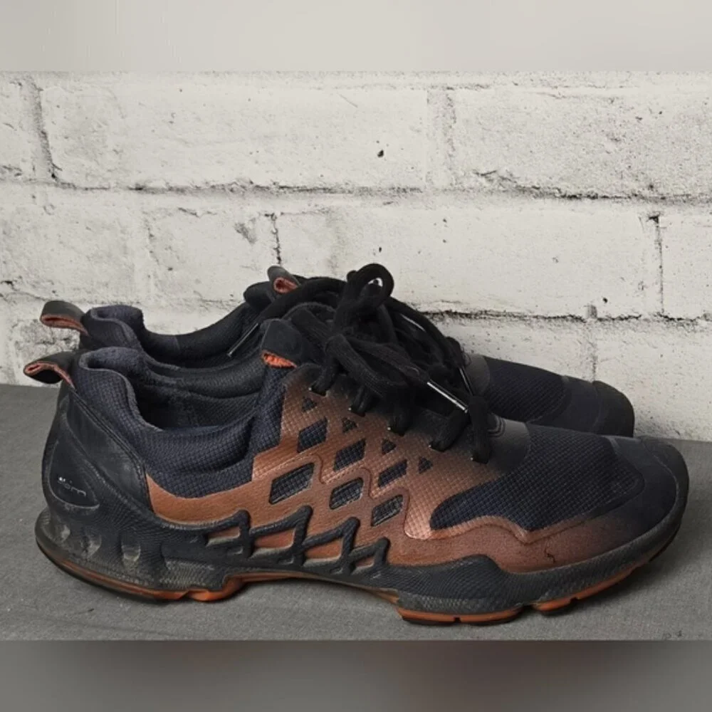 Ecco Biom Aex Athletic Shoes 802824-52124 ~ Navy and Orange
